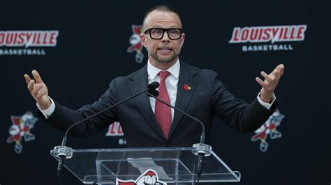 Louisville basketball odds: How will Pat Kelsey do in Year 1.